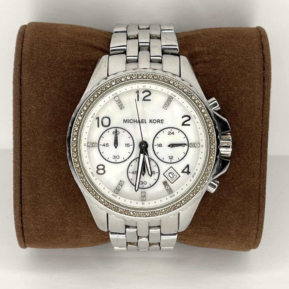 Michael Kors silver watch pearl face - Picture 1 of 3
